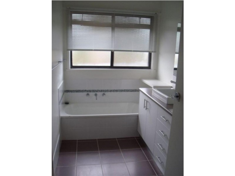 7 CHAMBERLAIN DRIVE, Leongatha VIC 3953