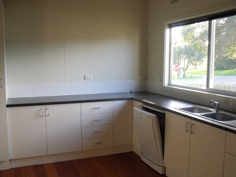 13 LEONGATHA ROAD, Korumburra VIC 3950