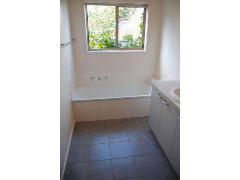 2 Ritchie Street, Leongatha VIC 3953