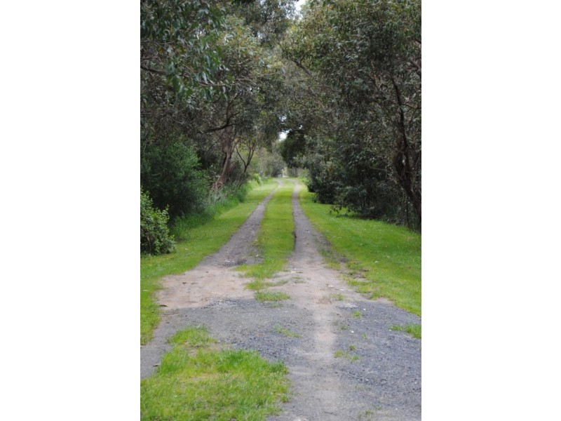 21 Oldens Road, Outtrim VIC 3951