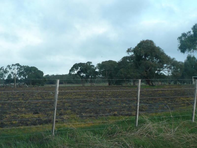 100 Golf Course Road, Heywood VIC 3304