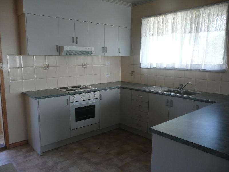 100 Golf Course Road, Heywood VIC 3304