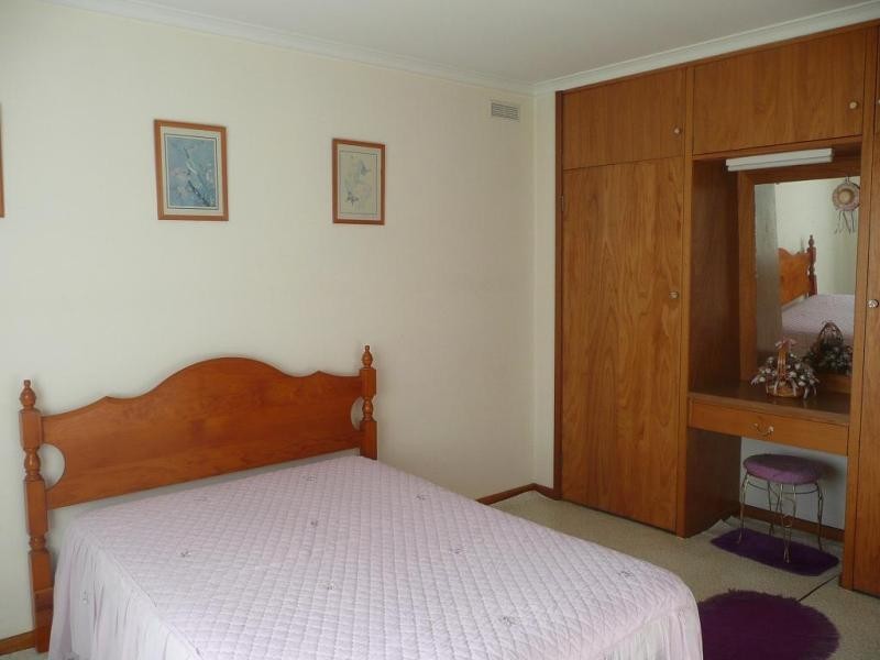 100 Golf Course Road, Heywood VIC 3304