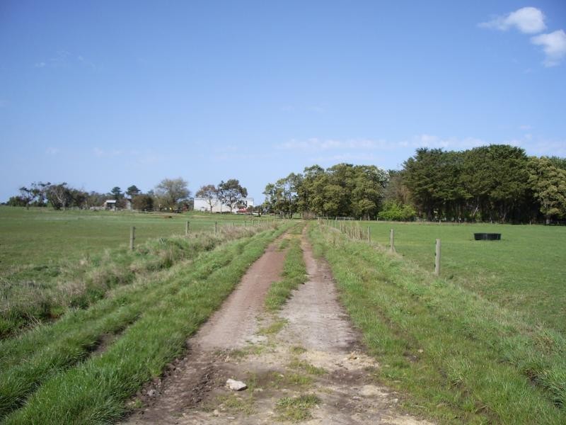 166 Suttons and Bryants Road, Gorae West VIC 3305