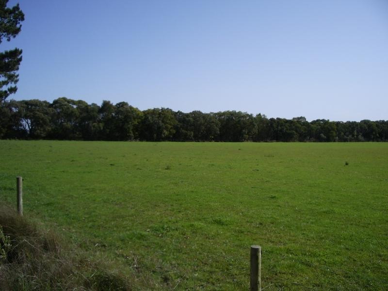 166 Suttons and Bryants Road, Gorae West VIC 3305