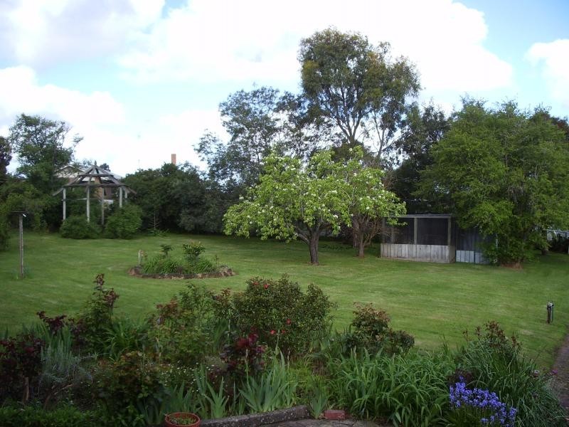 12 Heckfield Street, Macarthur VIC 3286