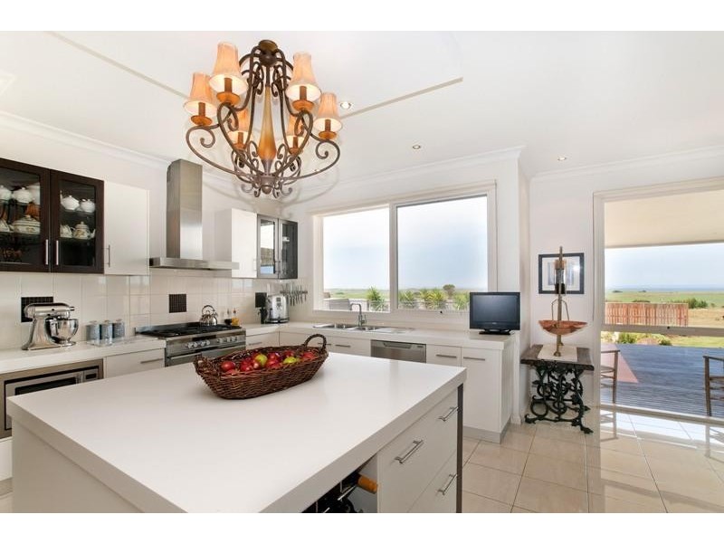 27 Fitzgibbons Lane, Warrnambool VIC 3280