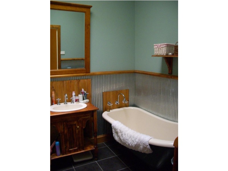 213 Commercial Road, Koroit VIC 3282