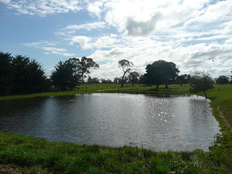 570 Connewarren Lane, Mortlake VIC 3272