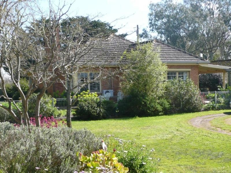 570 Connewarren Lane, Mortlake VIC 3272