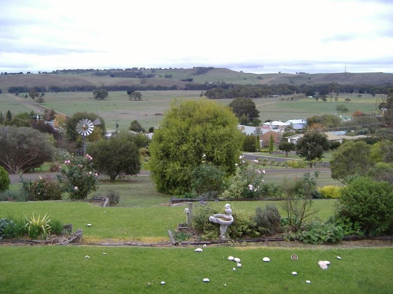 25 McEvoy St, Casterton VIC 3311
