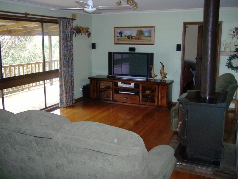 28 Ross Street, Digby VIC 3309