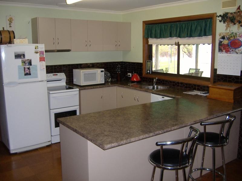 28 Ross Street, Digby VIC 3309