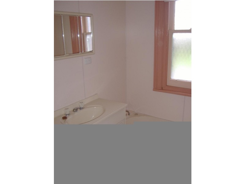 3 Clarke Street, Casterton VIC 3311