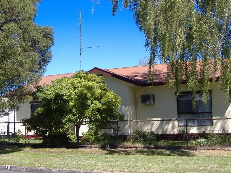 19 George Street, Casterton VIC 3311
