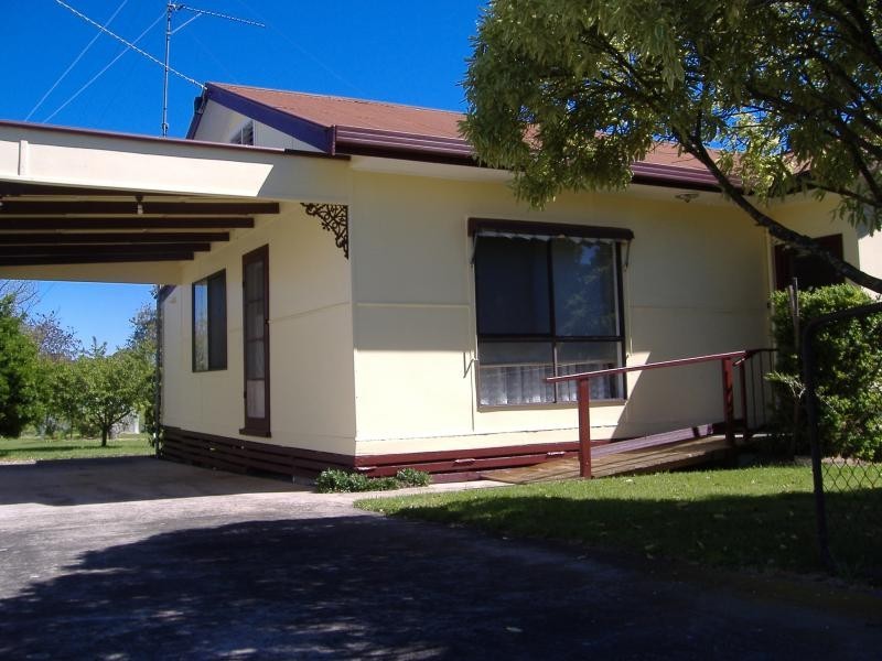 19 George Street, Casterton VIC 3311