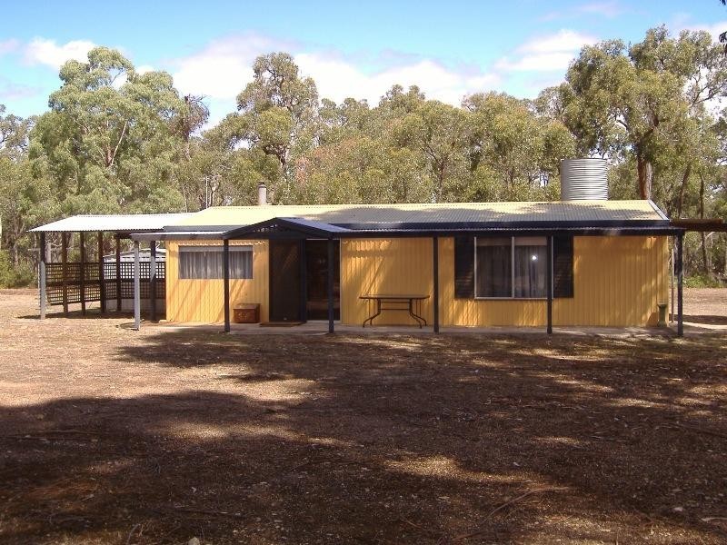 814 Tallengower Road, Chetwynd VIC 3312