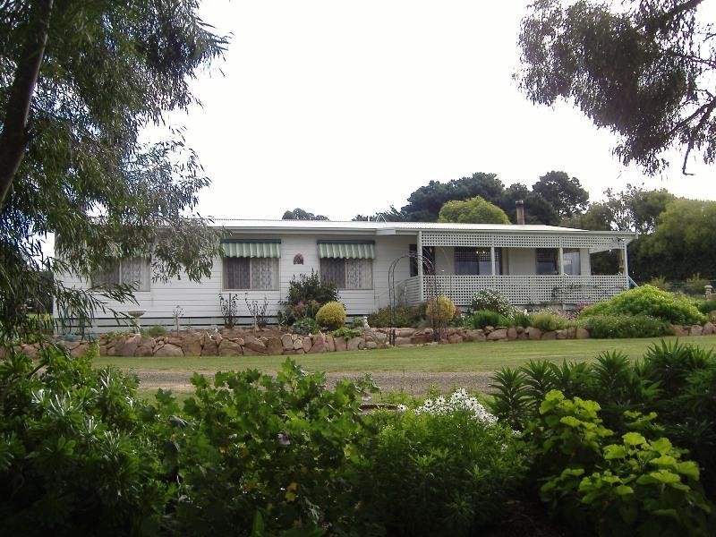 138 Mount Gambier Road, Casterton VIC 3311