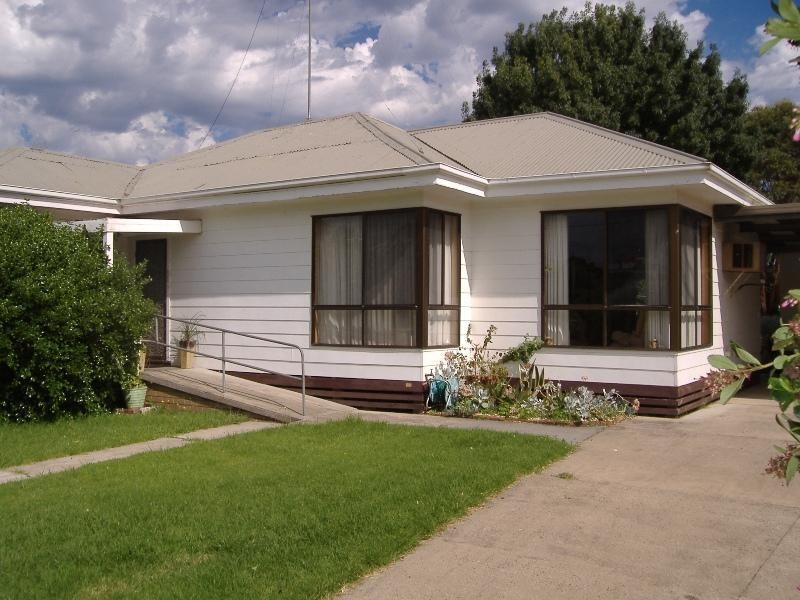 22 ADDISON STREET, Casterton VIC 3311