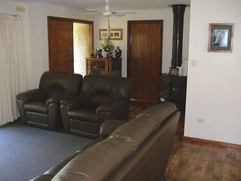 225 Old Mount Gambier Road, Casterton VIC 3311