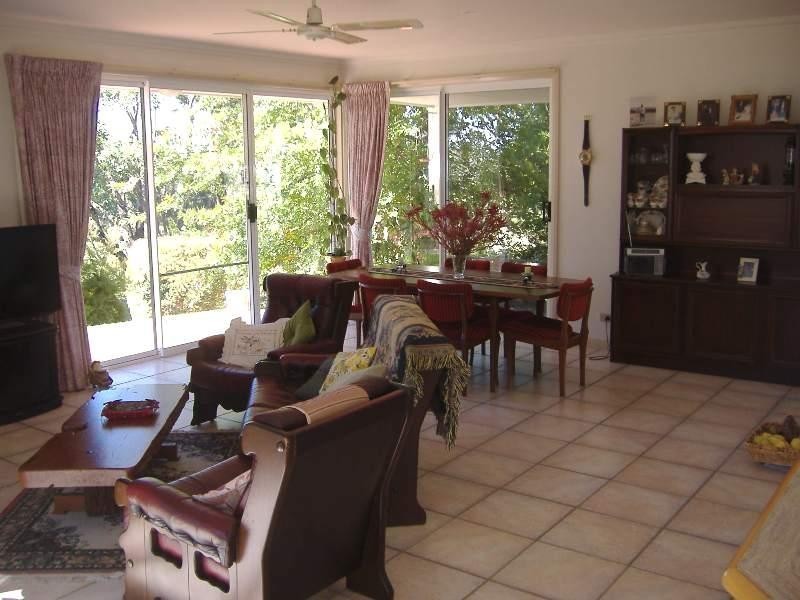 105 Mt Gambier Road, Casterton VIC 3311