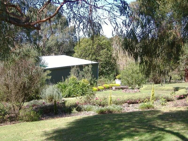 105 Mt Gambier Road, Casterton VIC 3311