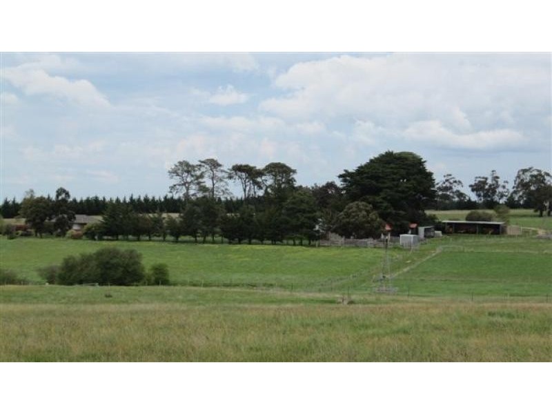 149 Knox Rd, Romsey VIC 3434