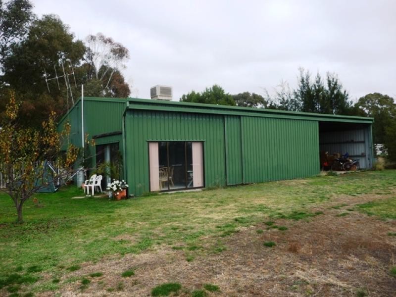 49 Honniball Drive, Tocumwal NSW 2714