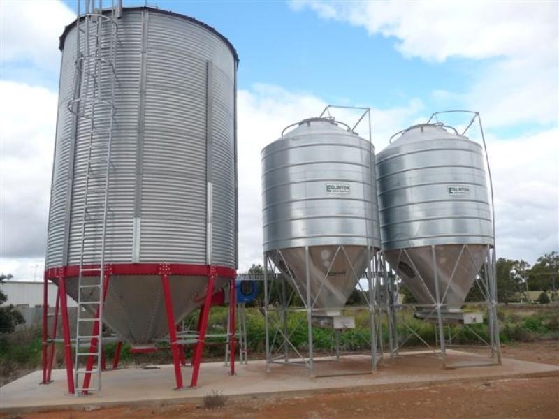 24 Collins Street, Hillston NSW 2675