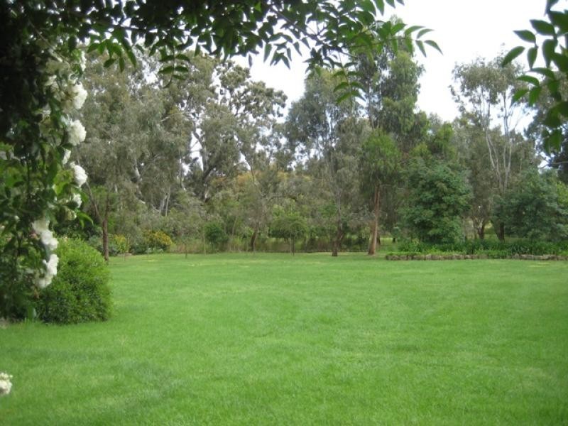31 KENT RD, Hamilton VIC 3300