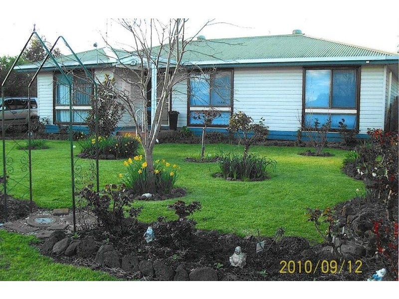 4 Townsend Street, Mortlake VIC 3272