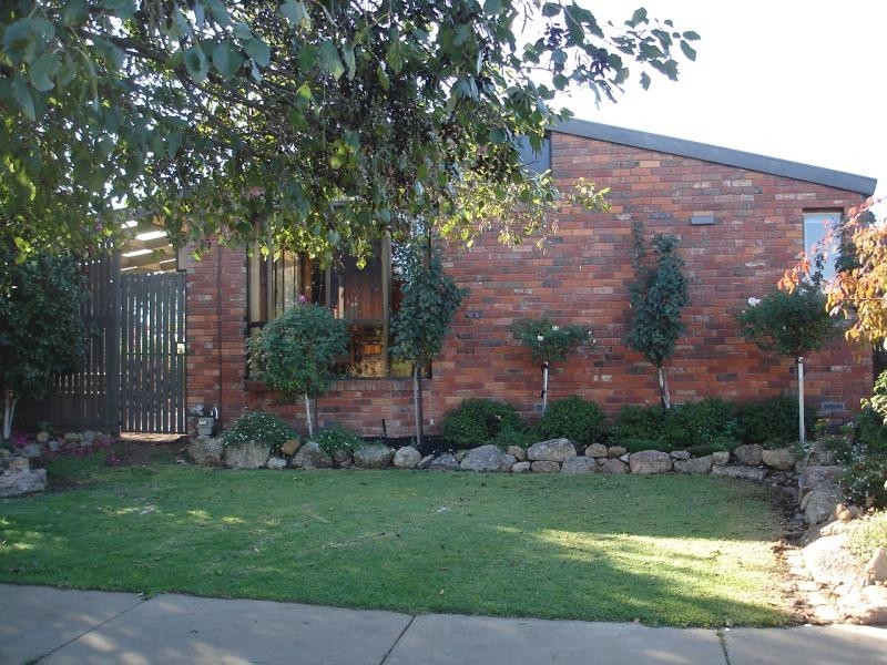 11 Beech Street, Kyabram VIC 3620