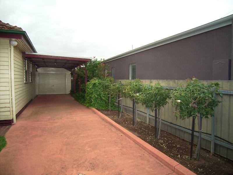 27 Dunrobin Street, Shepparton VIC 3630