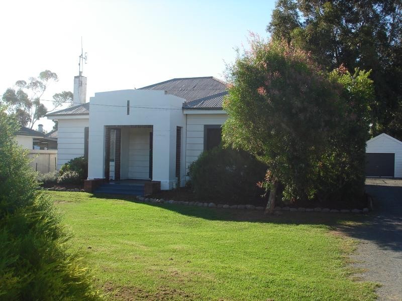 69 Fenaughty Street, Kyabram VIC 3620