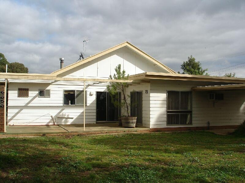 104 Paynes Rd, Lancaster VIC 3620