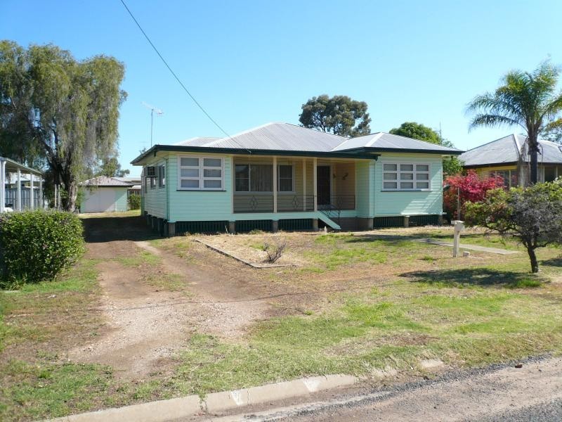 36 ADAMS STREET, Tara QLD 4421