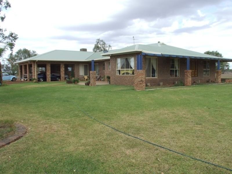 5 B/R BRICK HOME ON 10 ACS NEAR, St George QLD 4487