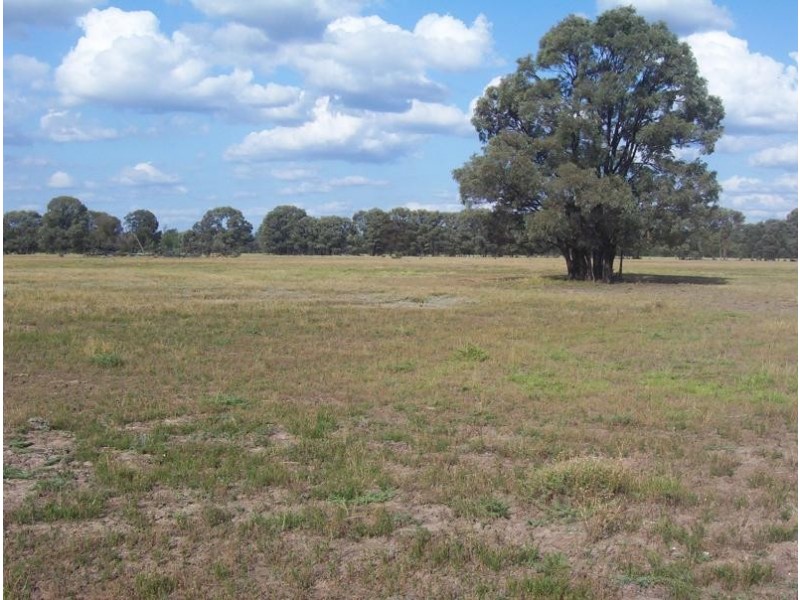 2560 acres at Columboola via, Miles QLD 4415