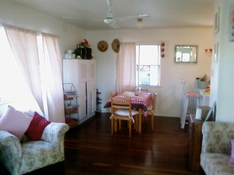 3 AUGUSTA  STREET, Surat QLD 4417