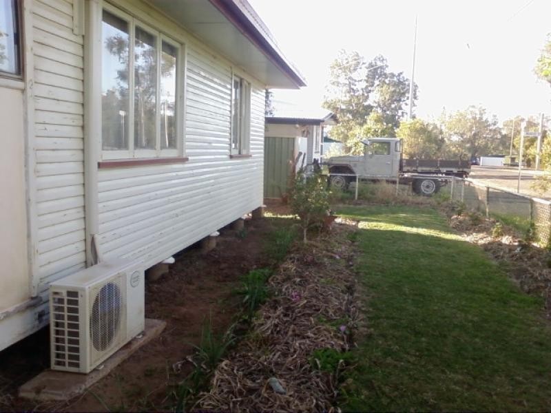 3 AUGUSTA  STREET, Surat QLD 4417