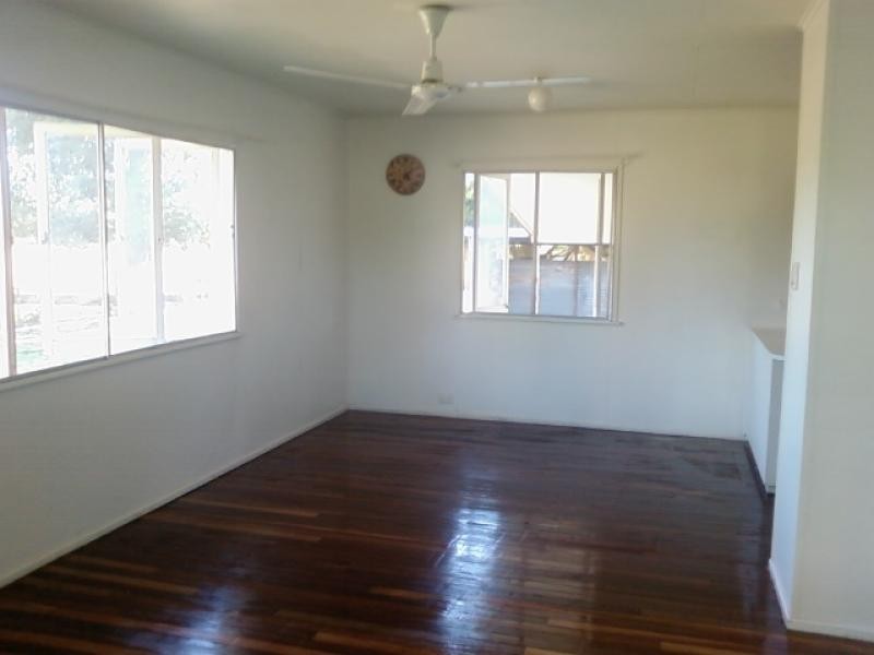 3 AUGUSTA  STREET, Surat QLD 4417