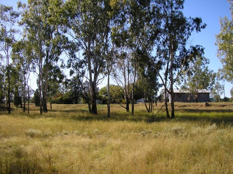 2473 acres at, Warra QLD 4411