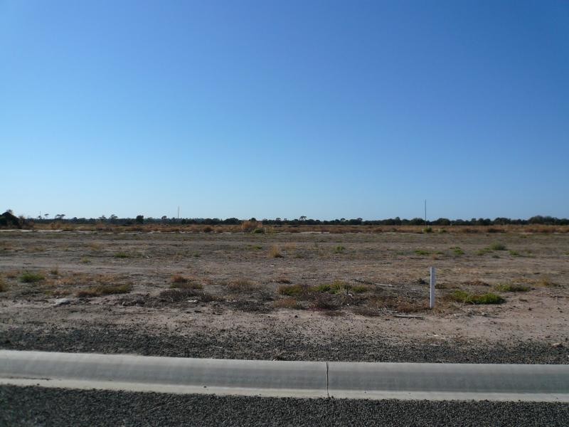 LOT 17/ HENRY COURT, Tara QLD 4421