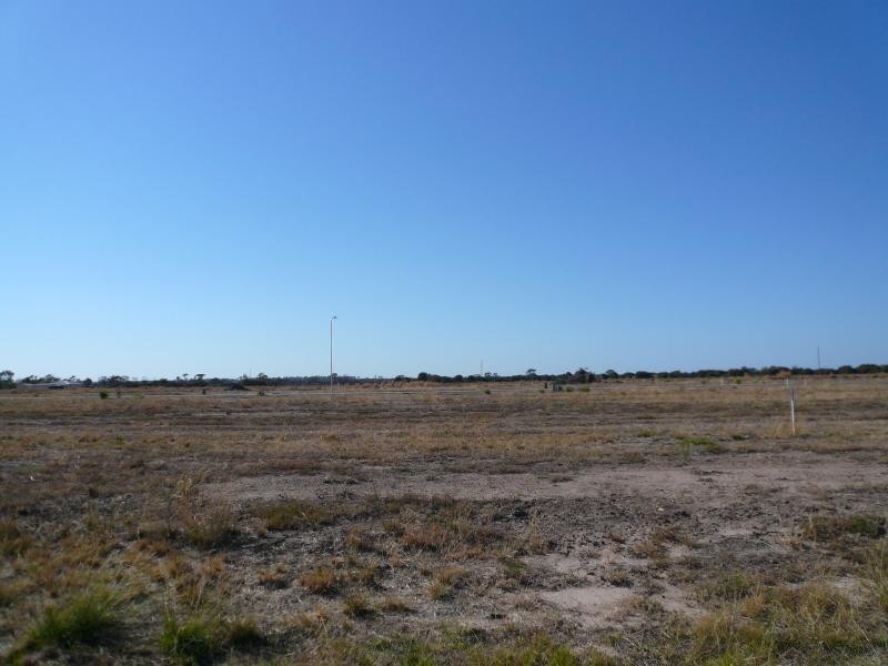 LOT 5/ HENRY COURT, Tara QLD 4421