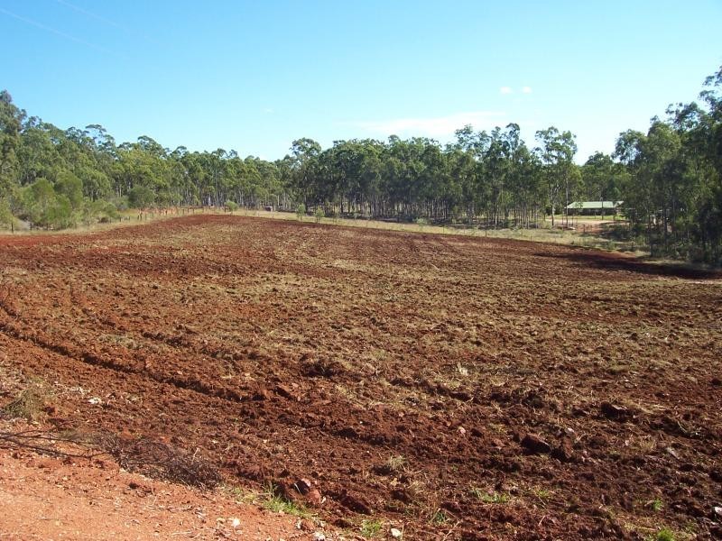242 North South Road, Childers QLD 4660