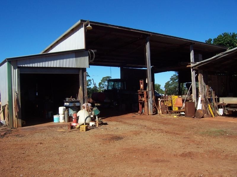 242 North South Road, Childers QLD 4660