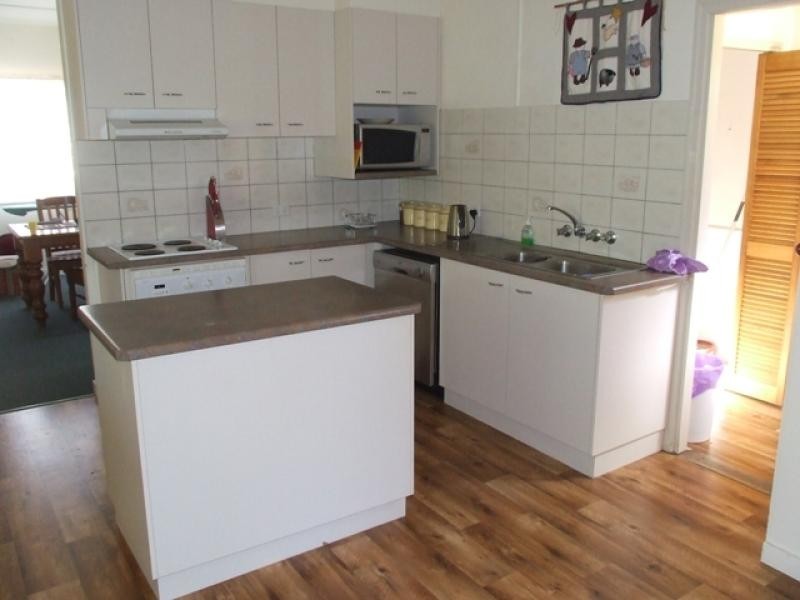 10 Church St, St George QLD 4487