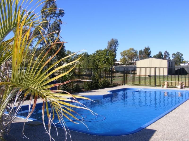 2 Webb Court, Roma QLD 4455