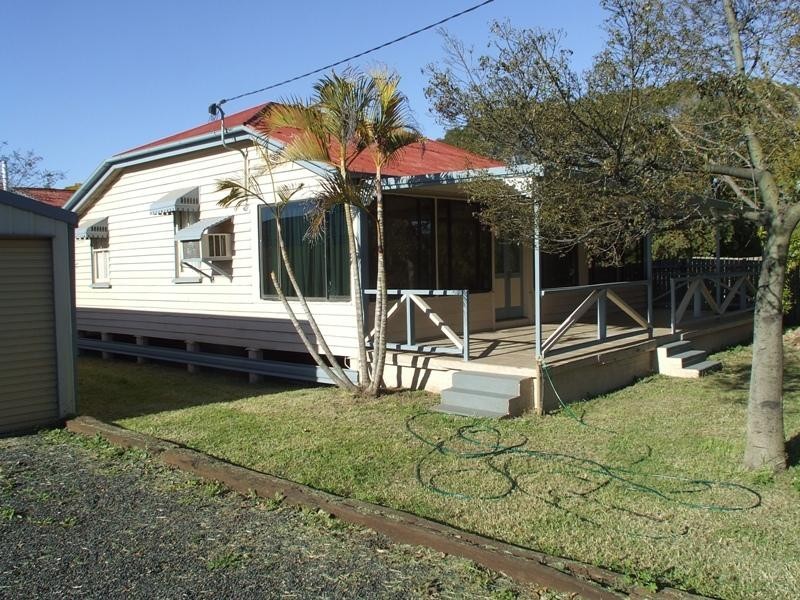 74 Alfred St, St George QLD 4487