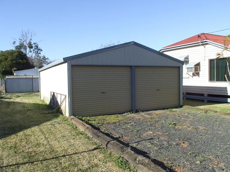 74 Alfred St, St George QLD 4487